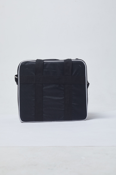 Three lights three suits